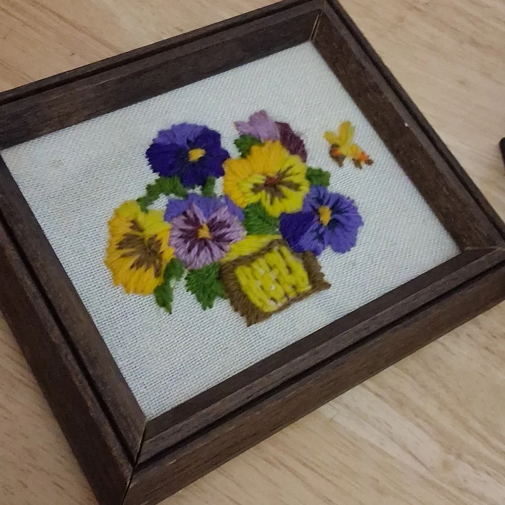Vintage Lot Decor Items - Picture 6 of 8